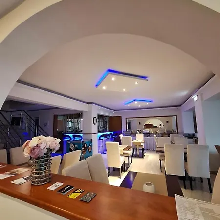 Oasis Boutique Ξενοδοχείο 3*